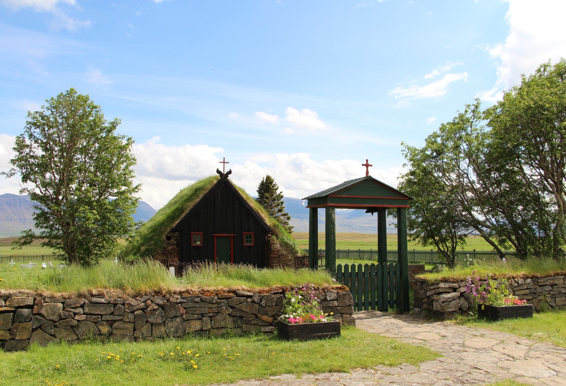 v-im-rarkirkja-opin-v-im-ri-church-open-bygg-asafn-skagfir-inga