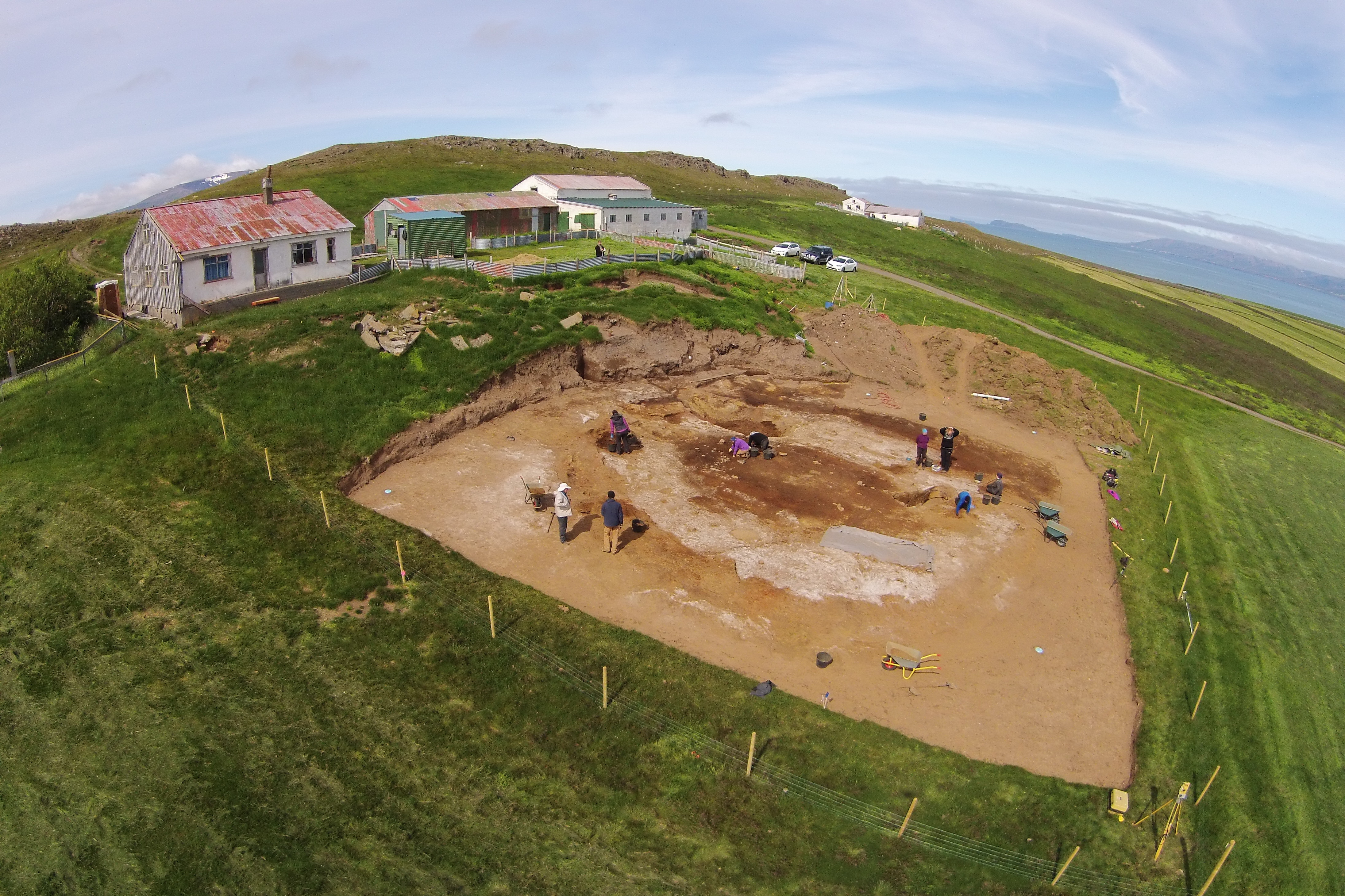 Frá fornleifarannsókn á vegum Skagfirsku kirkju og byggðasögurannsókninni í Keflavík á Hegranesi. 