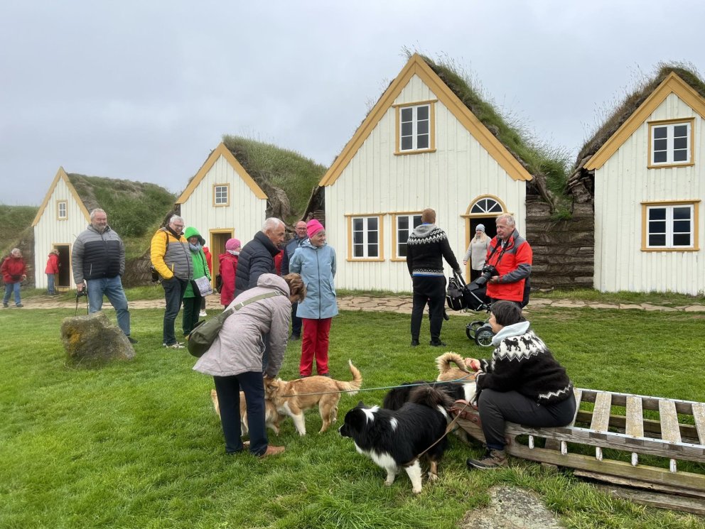 Takk fyrir komuna / Thank you for visiting