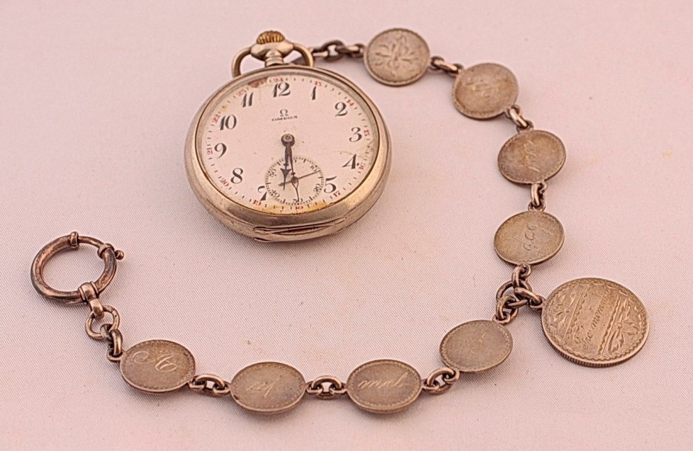 Vasaúri og úrfesti stolið!