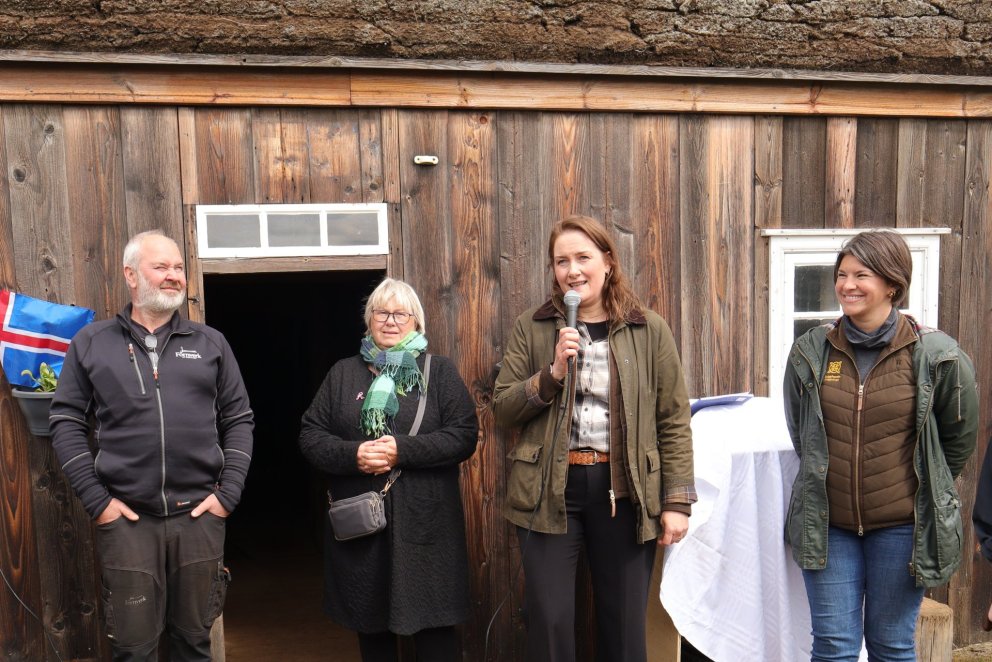 Berglind Þorsteinsdóttir, safnstjóri Byggðasafns Skagfirðinga, setur hátíðina, við hlið hennar (frá &hellip;
