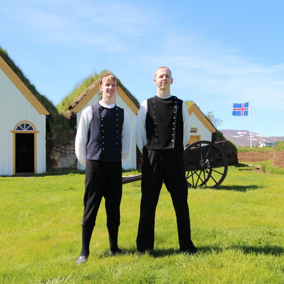 Hæ, hó, jibbí, jei og jibbí, jei, það er kominn 17. júní!