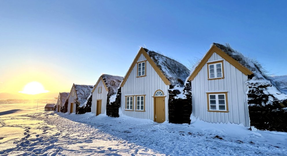 Áramótakveðja og annáll ársins 2024