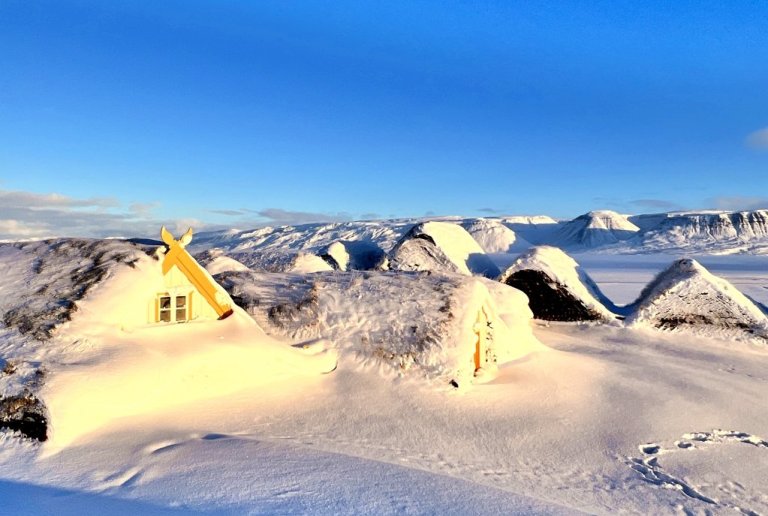 Áramótakveðja og annáll ársins 2025