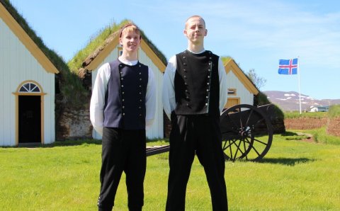 Hæ, hó, jibbí, jei og jibbí, jei, það er kominn 17. júní!