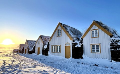 Áramótakveðja og annáll ársins 2024