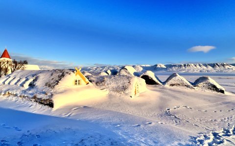 Áramótakveðja og annáll ársins 2025